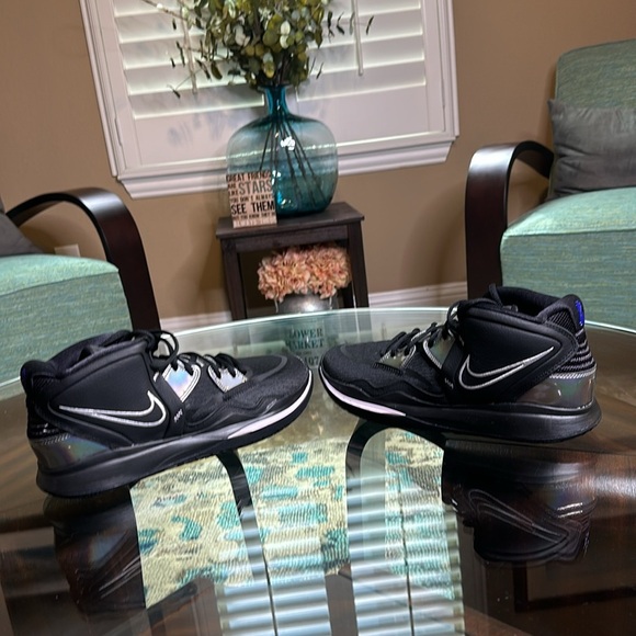 New Nike Kyrie Infinity Black metallic Silver Mens‎ size 11 - Picture 9 of 12
